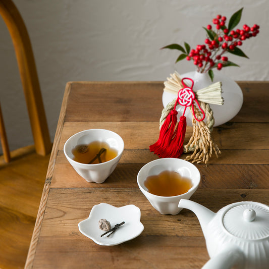 Welcoming the New Year with Gratitude and a Cup of Ōbukucha 🍵