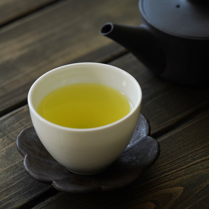 Nakamura Tokichi Japanese tea ready to drink.