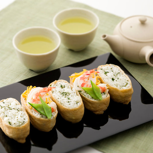 "Early Summer Inarizushi" with tea leaves