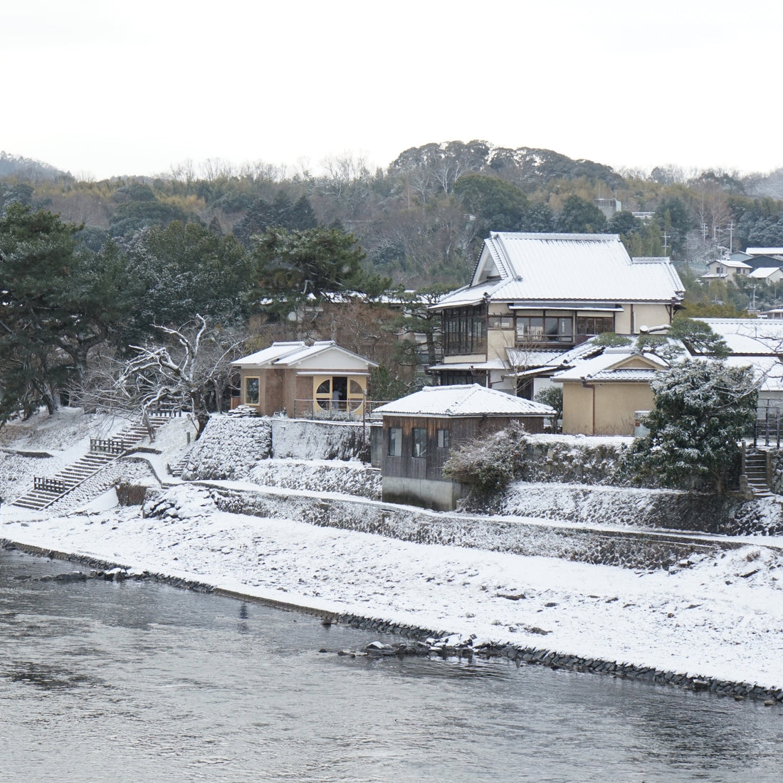 Uji’s Winter Wonderland: A Tranquil Tea Experience in the Snow