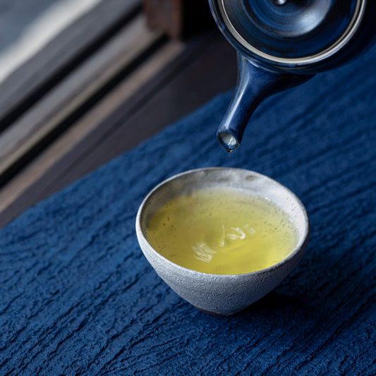 "Sencha Tokichi (Seasonal Sencha)," crafted from tea leaves cultivated in high-altitude regions with significant daily temperature differences, and carefully aged until autumn to bring out its rich body and depth.